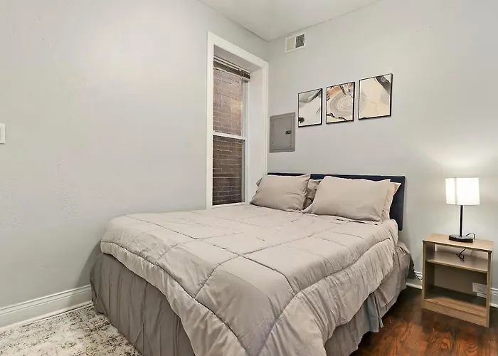 Modern 6br House Steps To Wrigleyville Chicago