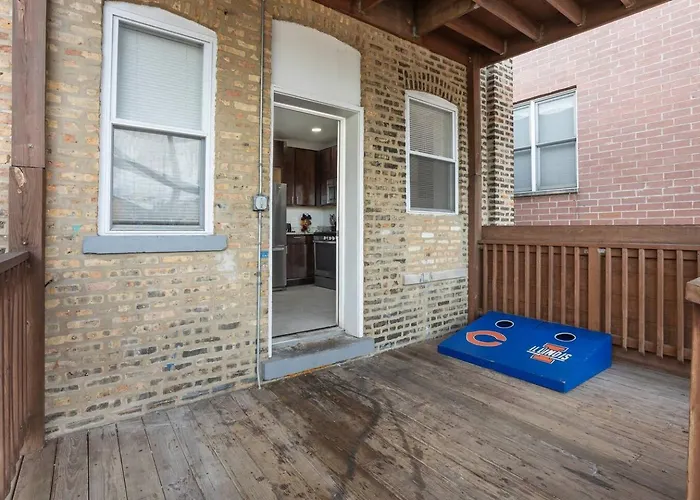 Modern 6br House Steps To Wrigleyville *